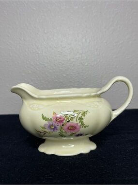 Homer Laughlin Cream Gravy Boat in Virginia Rose Floral Design